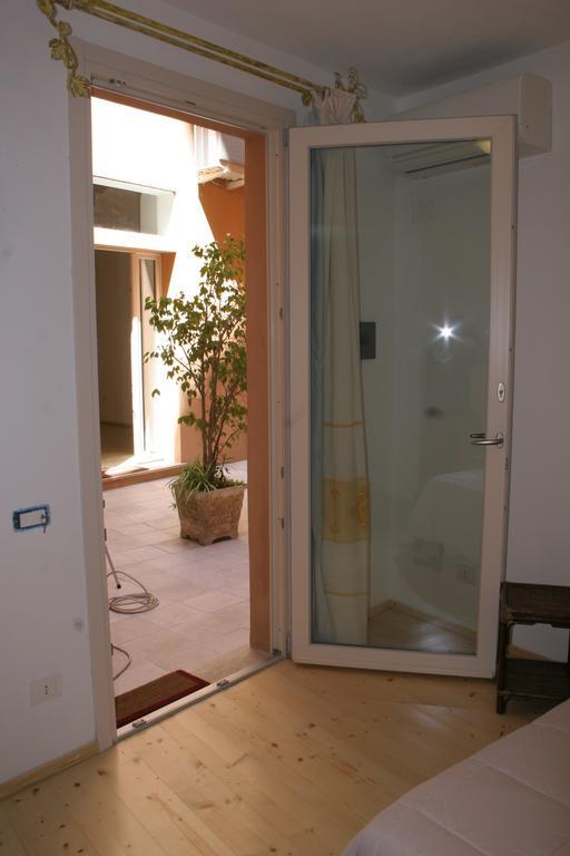 Note Sulla Piazza Bed and Breakfast Cagliari Buitenkant foto